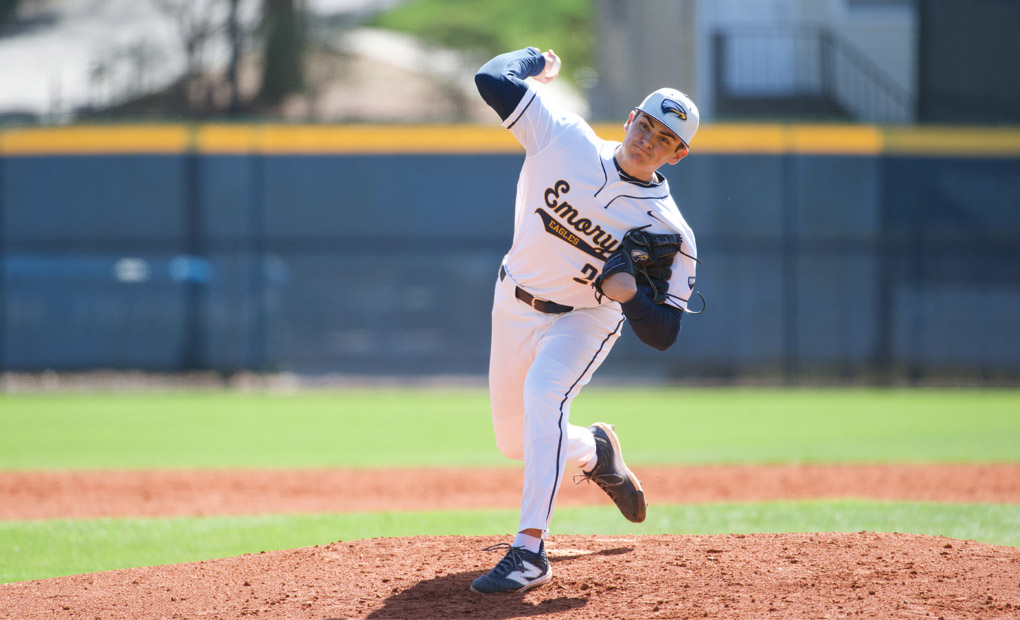 Emory Baseball Sweeps Covenant in Saturday Doubleheader