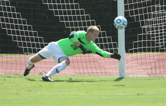 Strong Defensive Effort Leads Men's Soccer to Third Straight Win
