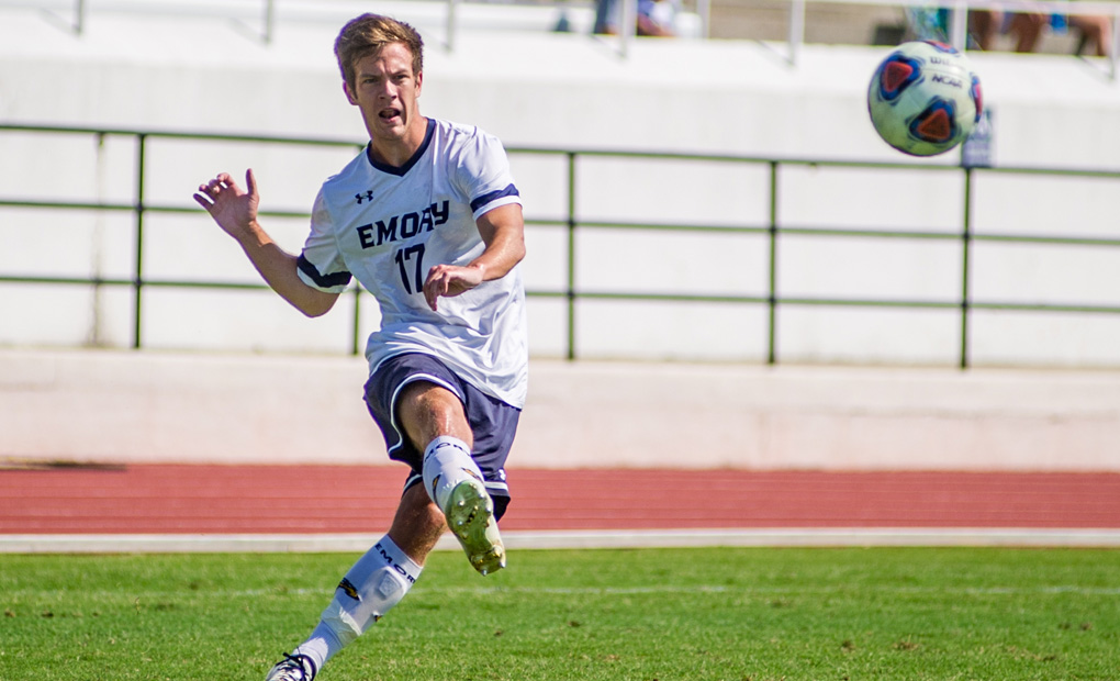 Men's Soccer Remains Perfect with 4-0 Win over Sewanee