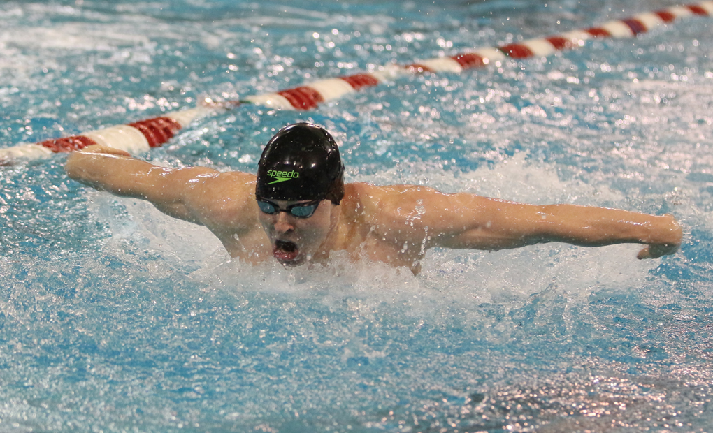 Oliver Smith Garners UAA Men's Swimmer of the Week Award