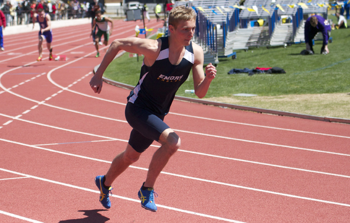 Track & Field Teams Sweep Emory Classic