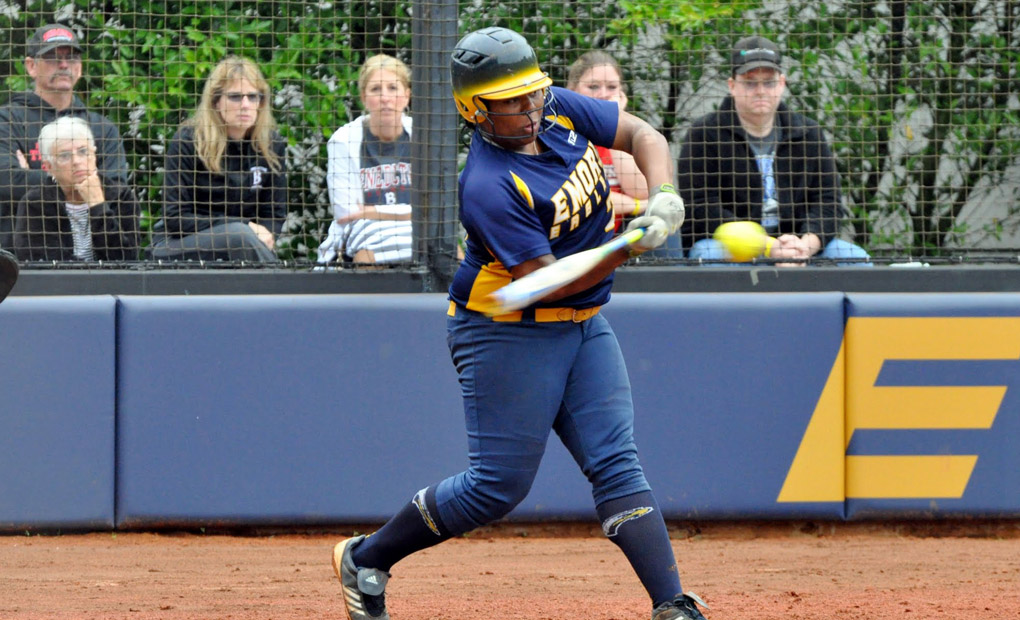 Emory Softball Remains Unbeaten In UAA Play Following Doubleheader Sweep At Wash U