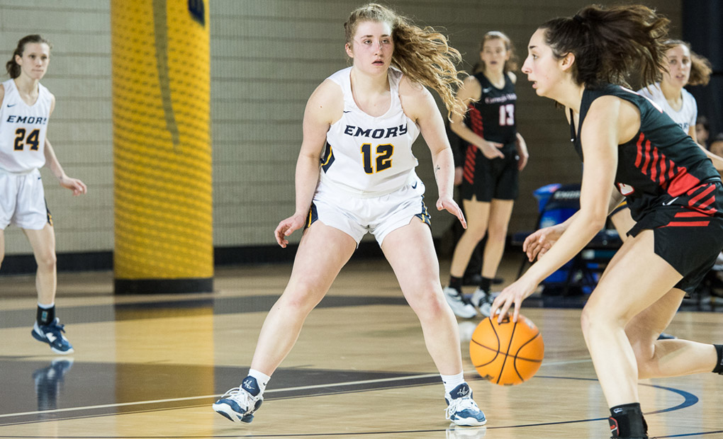 Women's Basketball's Defense Clamps Down in 79-48 Win Over CWRU