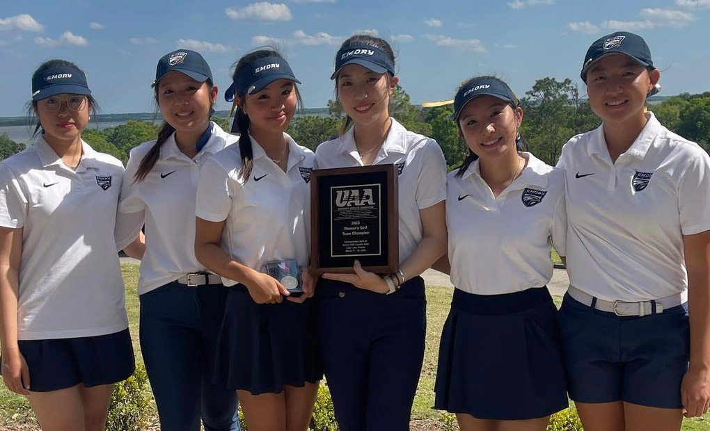 Women's Golf Wins Second Consecutive UAA Title