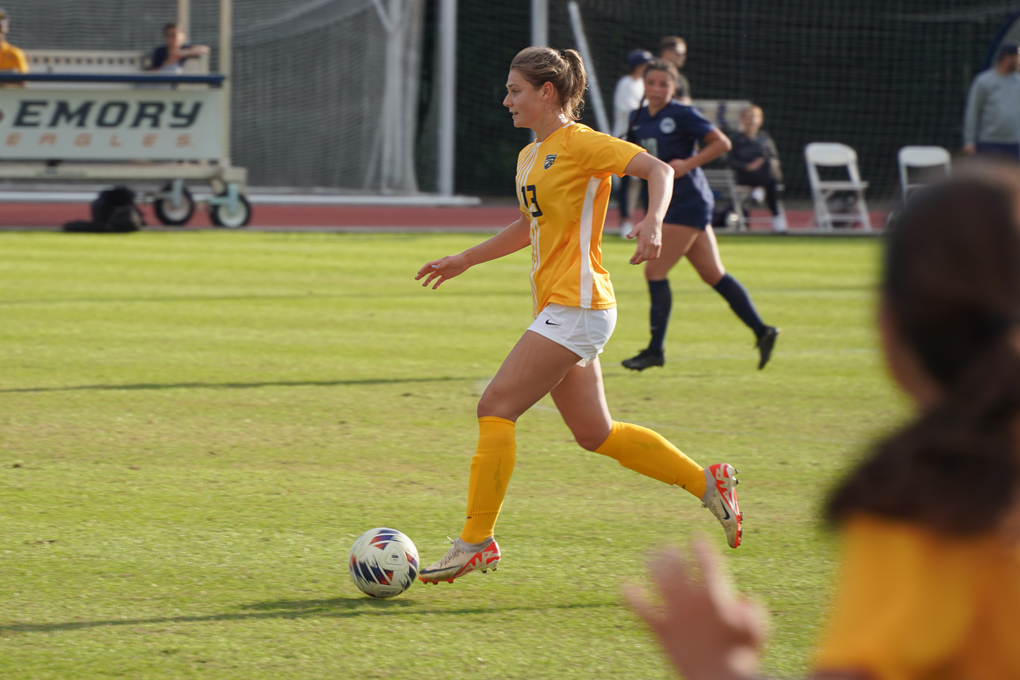 Women's Soccer Plays to 1-1 Draw at UChicago
