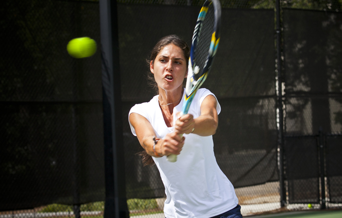 Emory Women’s Tennis Gets First Dual Match win of 2015