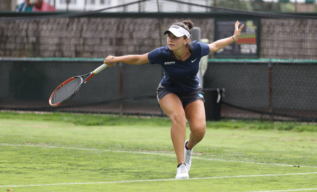 Women's Tennis Continues Strong Singles Play at ITA Grass Court Invitational
