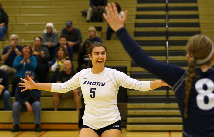 Emory Volleyball Sweeps New Rochelle In NCAA Tourney Opener