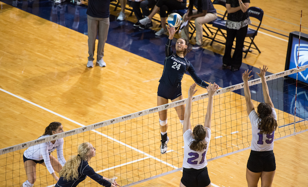 Emory Volleyball Splits On Opening Day of UAA RR II