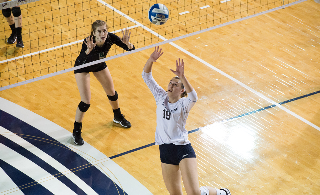 Emory Volleyball Tops UT-Dallas In East-West Challenge Finale