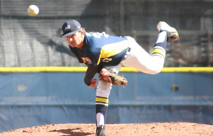 Weeg Named UAA Pitcher of the Week for Second Time in 2015