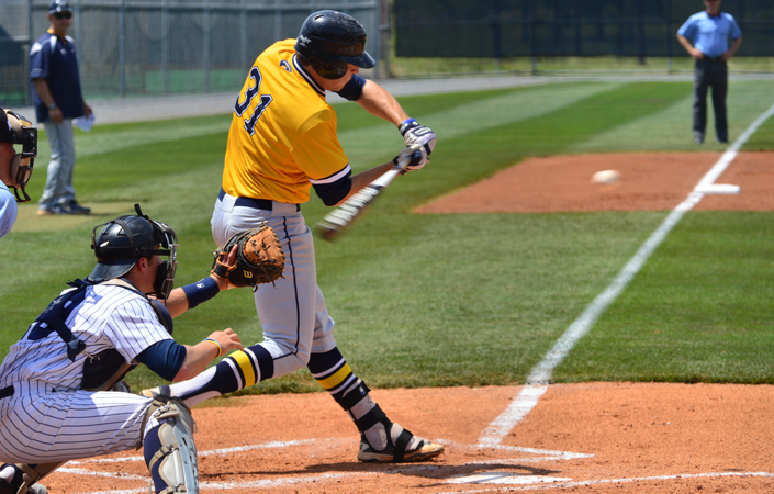 Berry College Doubles Up Emory Baseball, 6-3