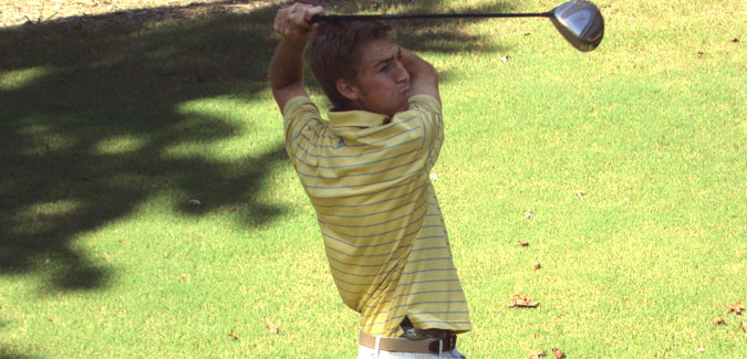 Emory Golf Stands Second After First Round Of UAA Championships