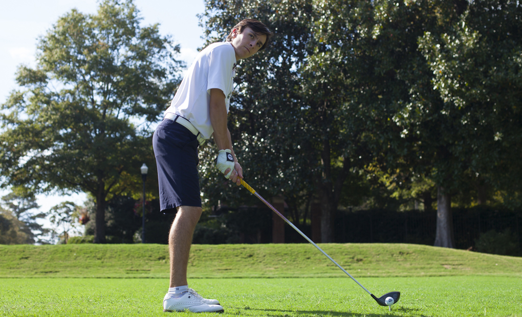 Matt Organisak Earns UAA Golf Honor
