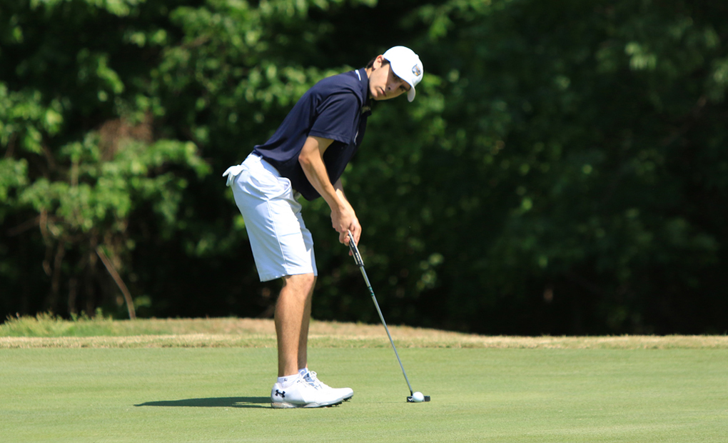 Matt Organisak Lands UAA Golf Honor