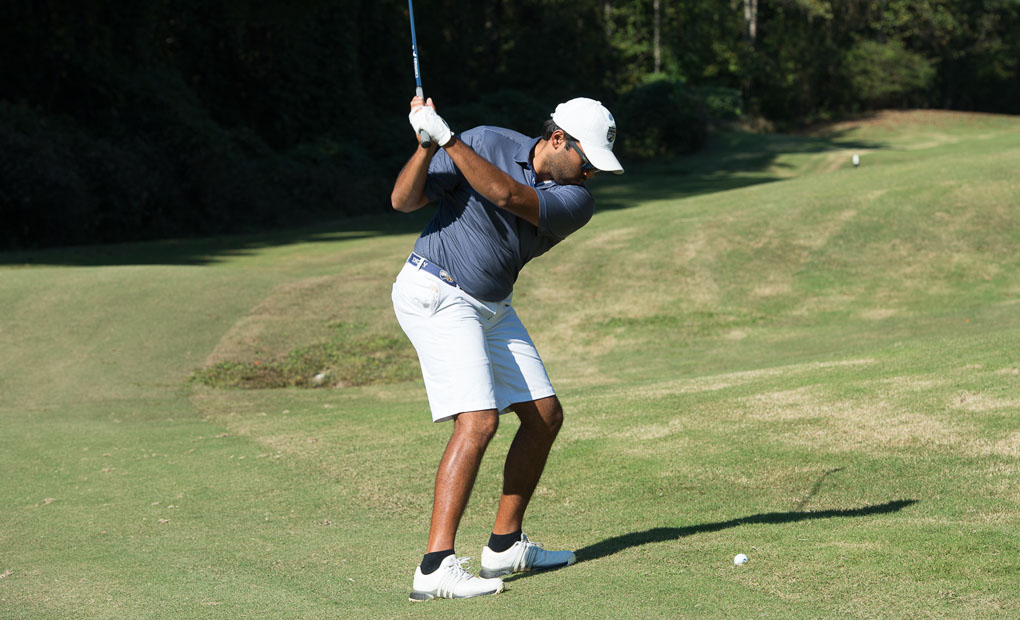 Men's Golf Leads Piedmont Invitational Through One Round