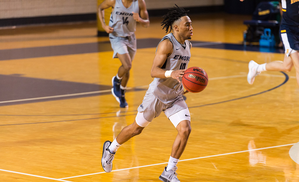 Emory Men's Basketball Pulls Away From Wash U - Tied For 1st Place In UAA