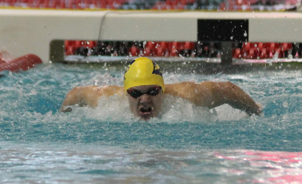 Eagle Swimmers Compete at Auburn Invitational