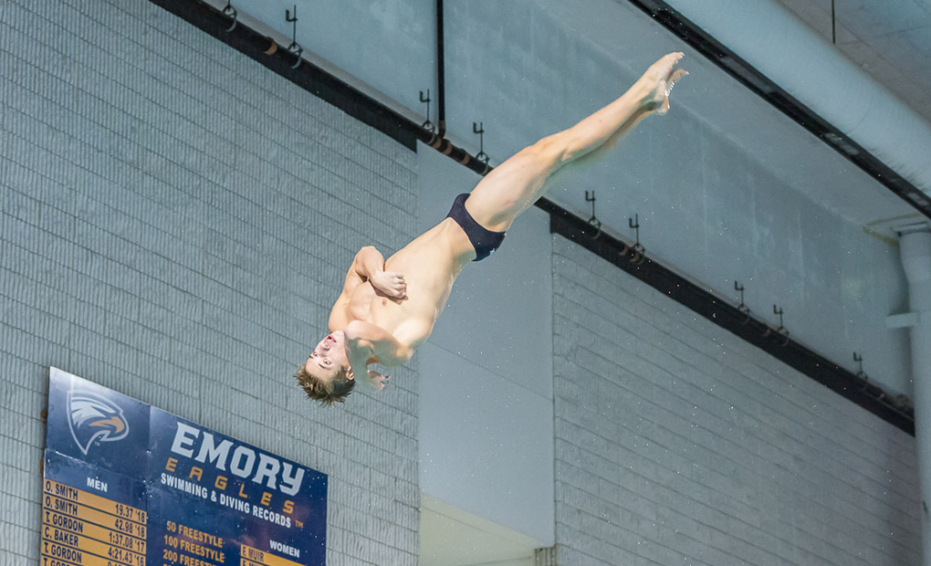 Lucas Bumgarner Garners UAA Men's Diver of the Week Honor