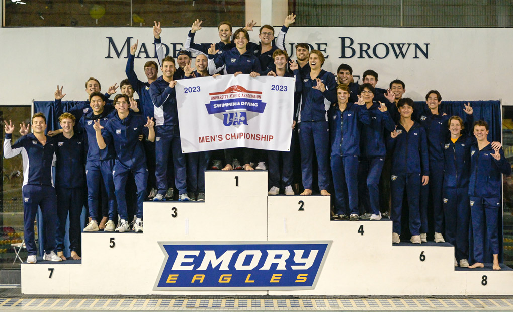 Men's Swimming & Diving Overtakes Chicago on Final Day to Claim 24th Consecutive UAA Championship
