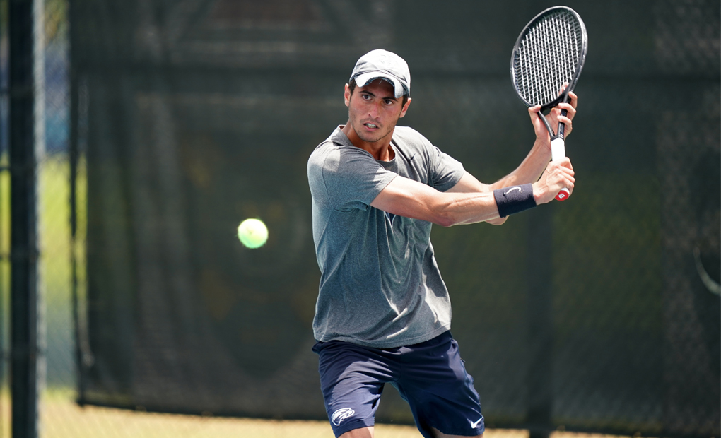 Antonio Mora Falls in Three Sets in NCAA Singles First Round