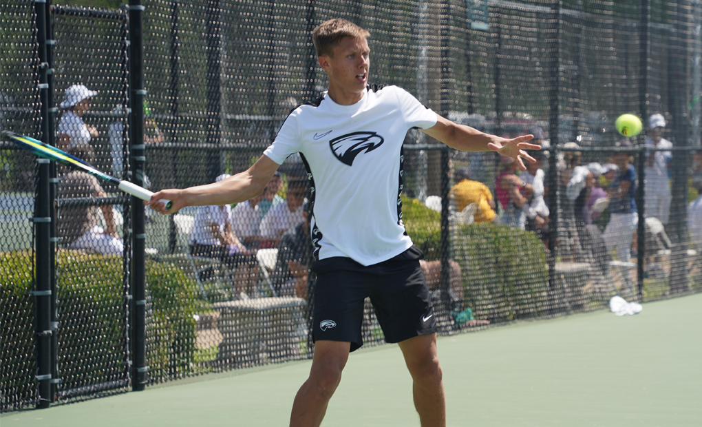 Dean Kamenev Drops Opening Round Match at NCAA Singles Championships