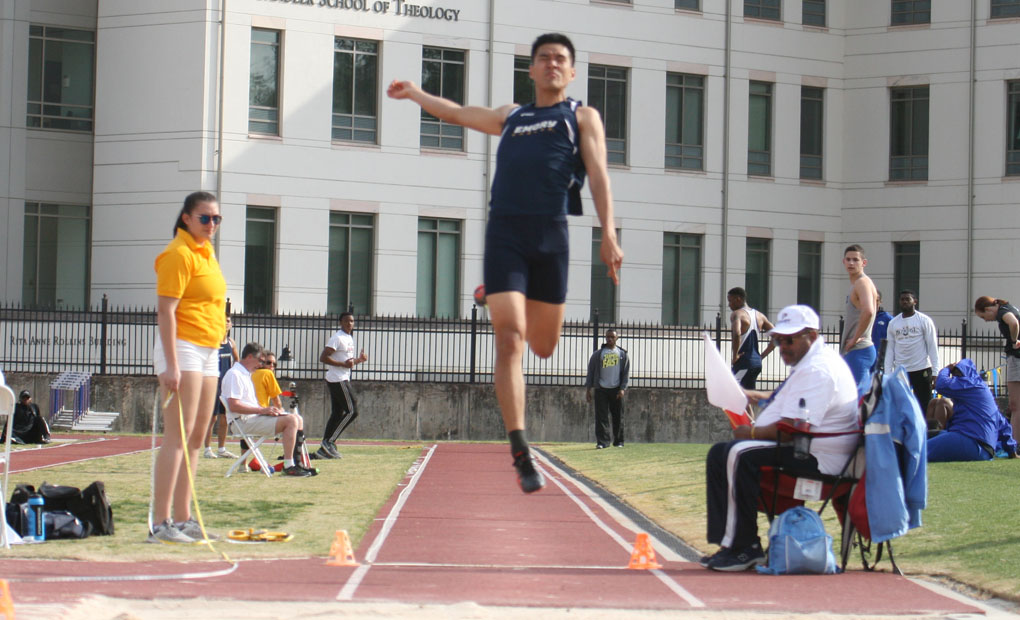 Emory Men's Track & Field Place Fifth at UAA Outdoor Championships