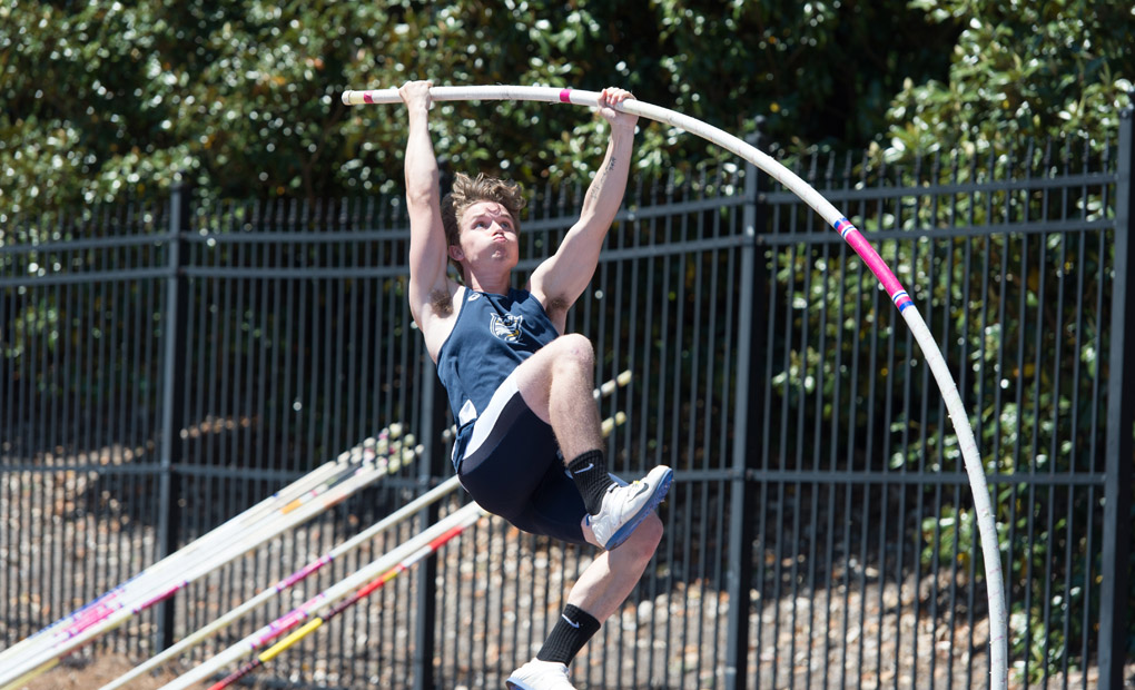 Men's Track & Field Score in Five Events to Open UAA Championships