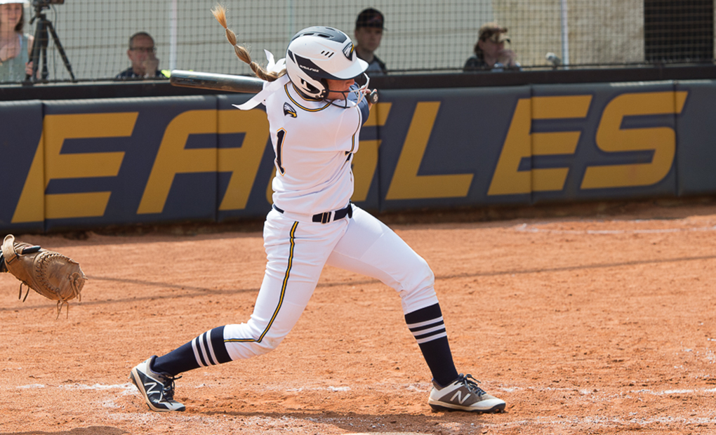 Emory Softball Drops Two Games in Triangle Classic
