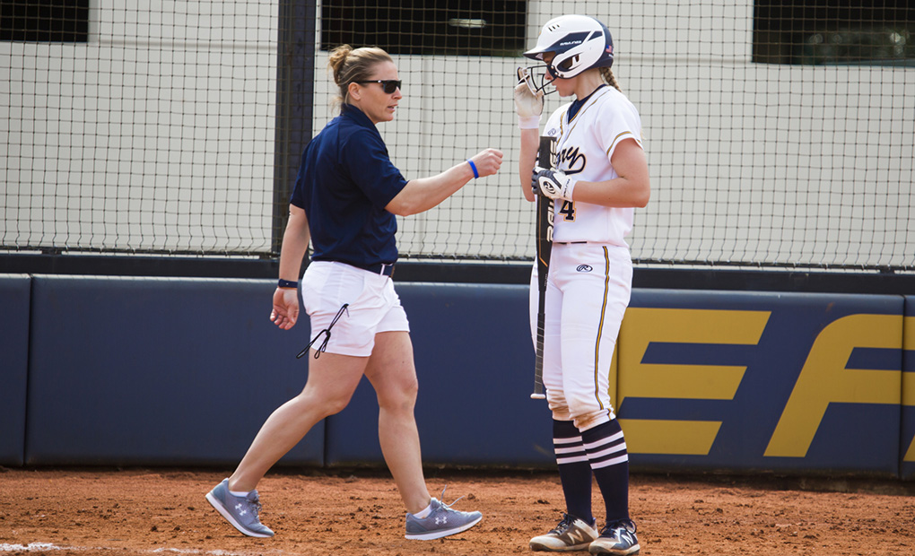 Emory Softball Closes Road Trip With Loss to No. 1 Texas Lutheran Before Beating Dickinson College