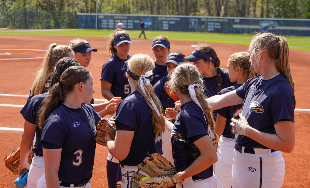 Eight From Emory Softball Receive NFCA All-America Scholar-Athlete Honors