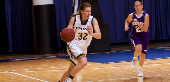 Emory Women's Basketball Drops Home Game To No. 2 Chicago