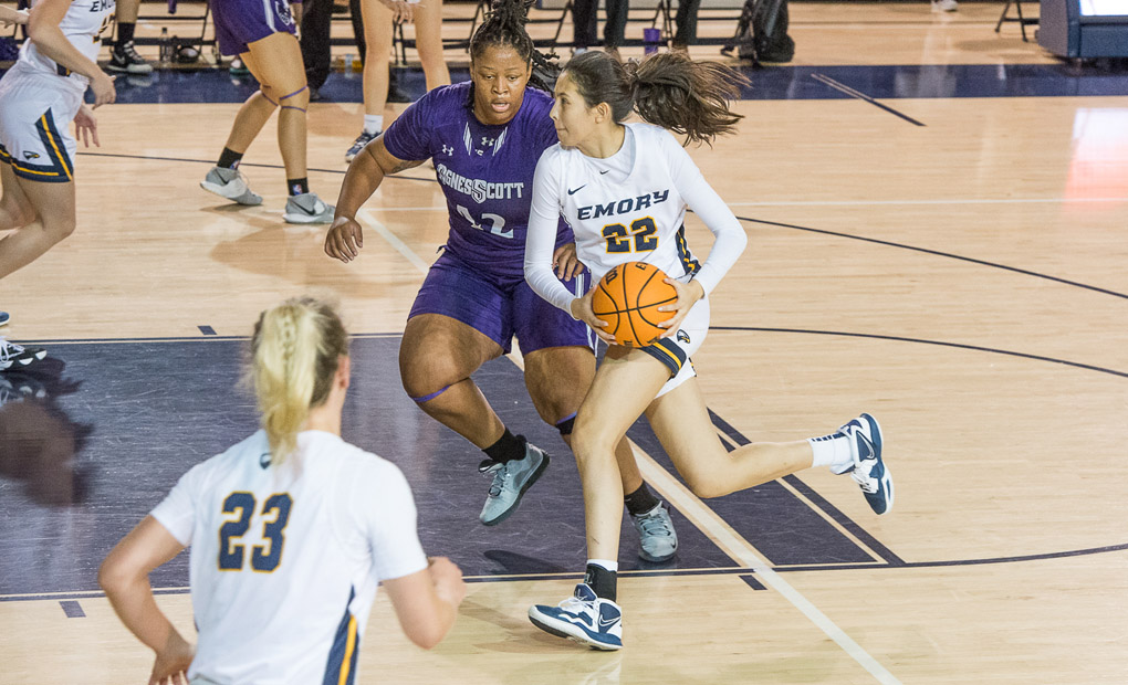 Women's Basketball Never Trails in Non-Conference Finale; Hands Rhodes 74-50 Loss