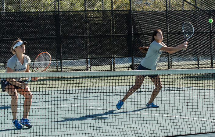 Women's Tennis Opens Play at Mercer Gridiron Classic