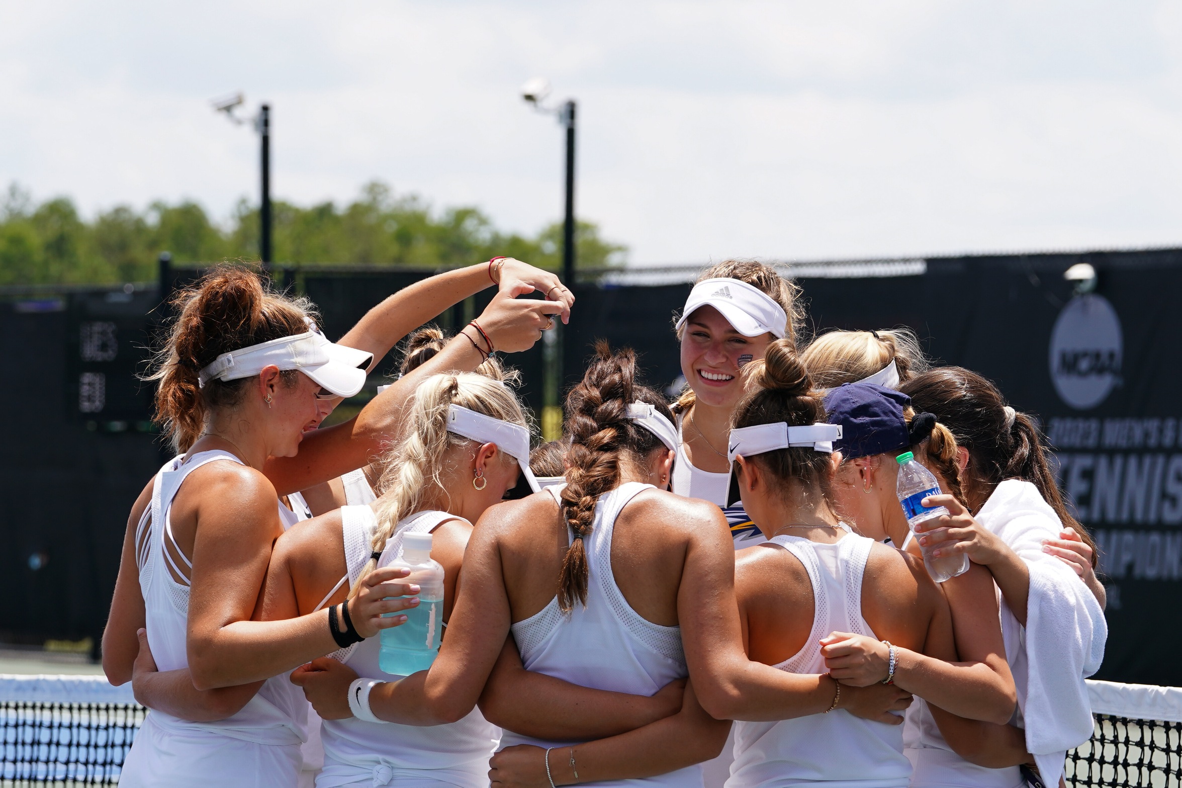Women’s Tennis Finishes Season in National Semifinals