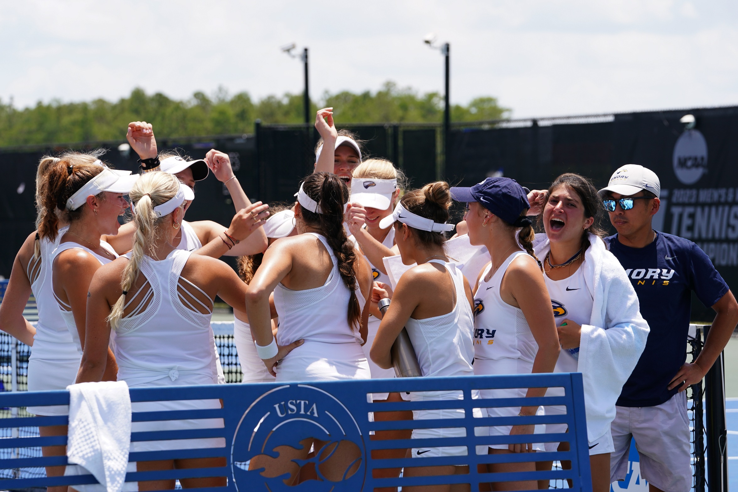 Women’s Tennis Advances to NCAA Semifinals with 5-3 Win on Sunday