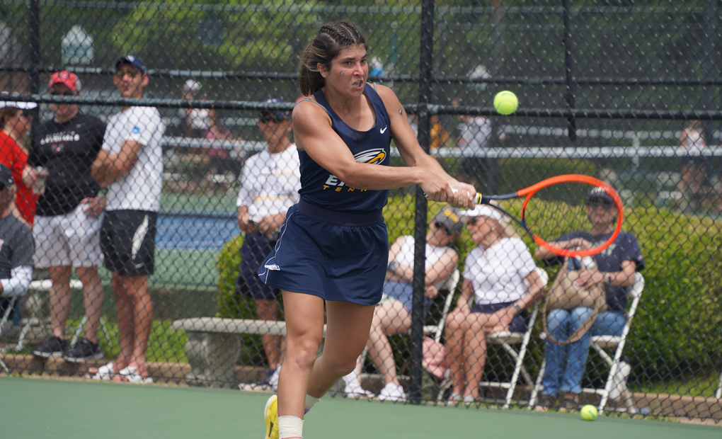 Ana Cristina Perez Advances to Quarterfinals in NCAA Singles Draw