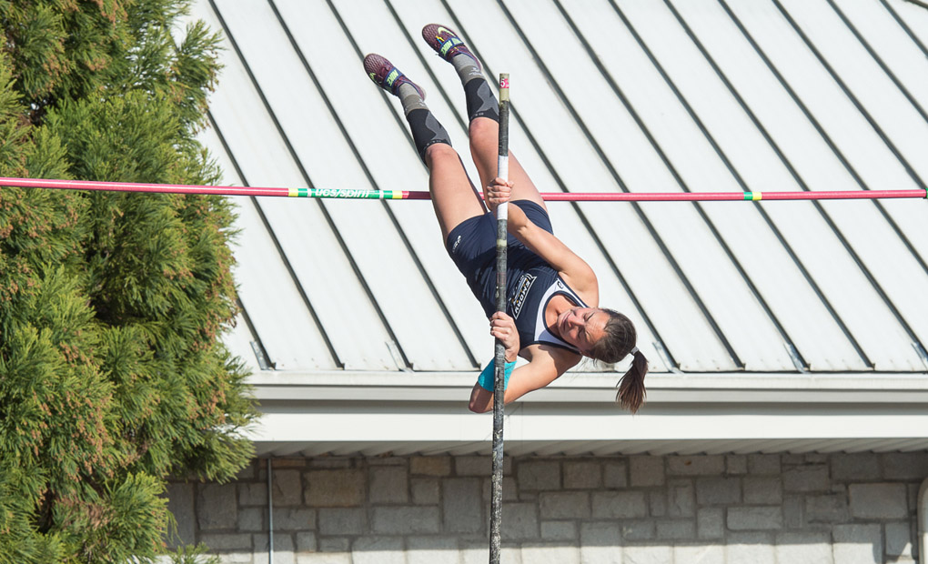 Women's Track & Field Notches Four Event Wins to Finish First at Berry Field Day Invite