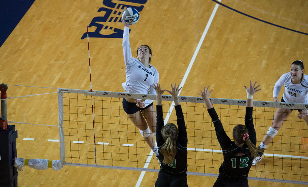Emory Volleyball Sweeps Agnes Scott