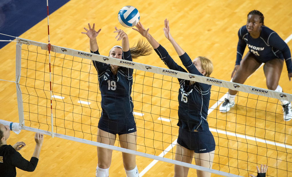 Emory Volleyball Comes Up Short vs. Juniata in East-West Challenge Opener