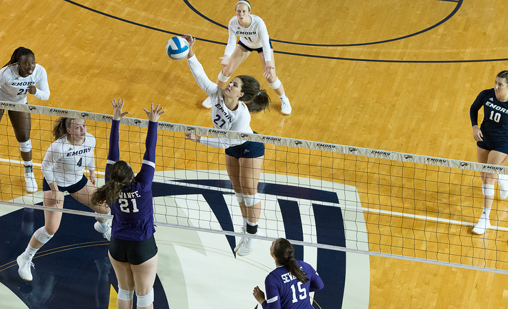 Emory Volleyball Rolls Past Notre Dame (Md.), Will Face Transylvania in Regional Semifinal