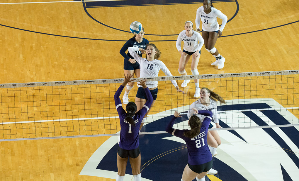 Emory Volleyball Notches Sweep At Covenant College