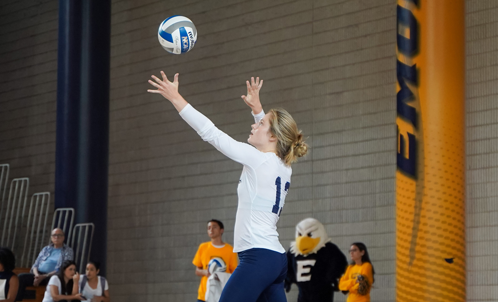 Emory Volleyball Dominates First Two Conference Games