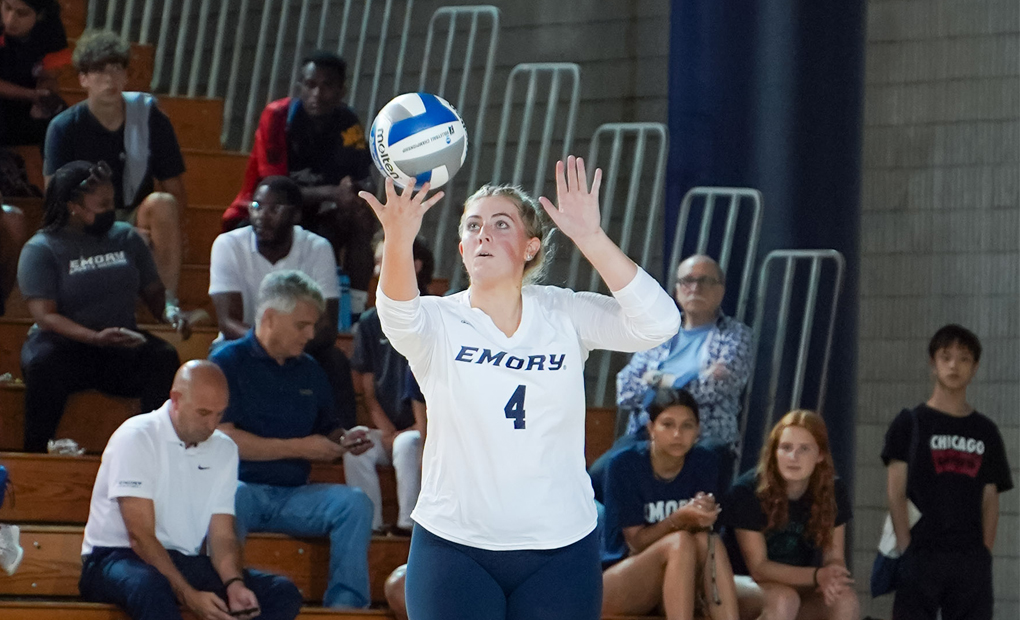 Eagles Drop Final Match of UAA Round Robin to Chicago