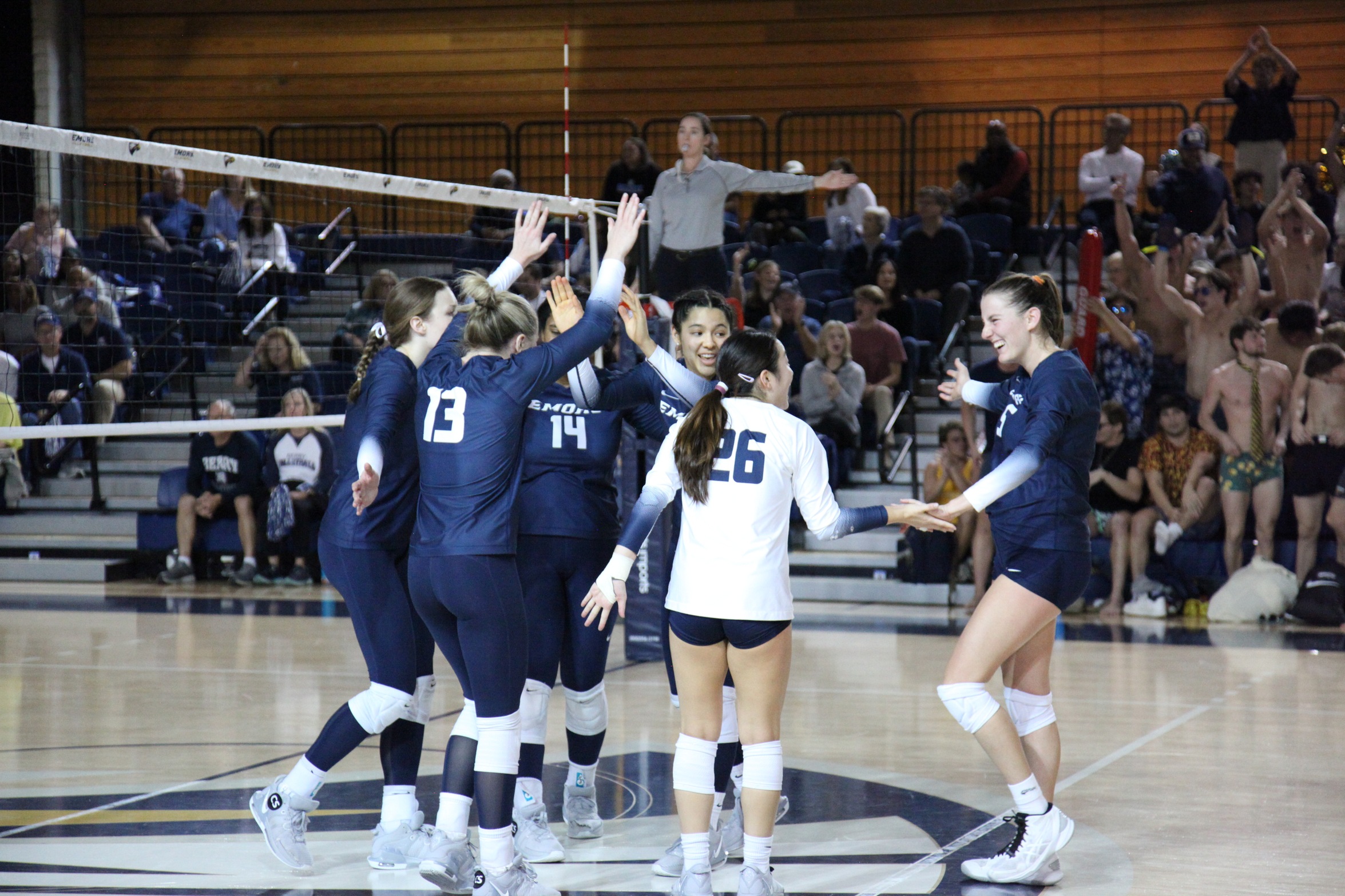 Volleyball Finishes Emory Classic with Wins over Randolph-Macon, #11 Berry; Finished Regular Season Undefeated at Home