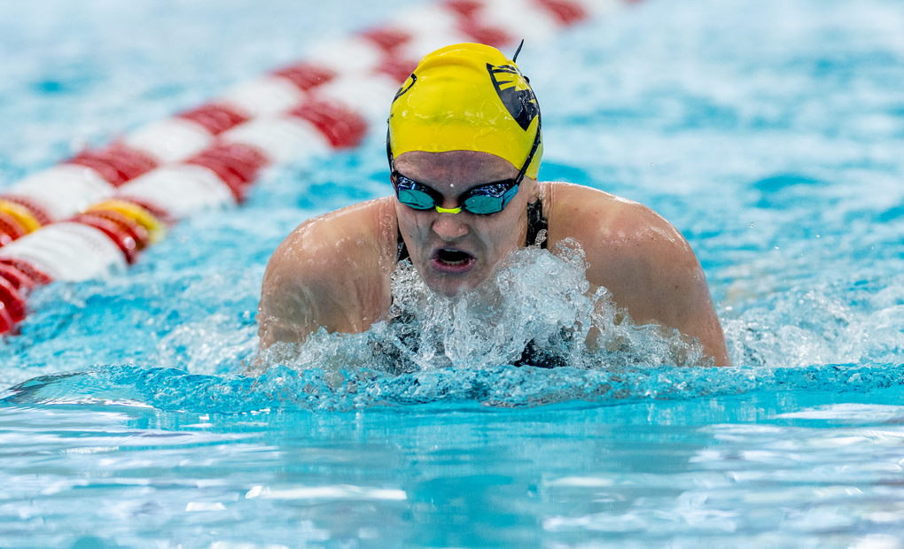 Men in First, Women Third After Day Two of Denison Invitational; Meyer Records NCAA A Cut in 100 Breaststroke
